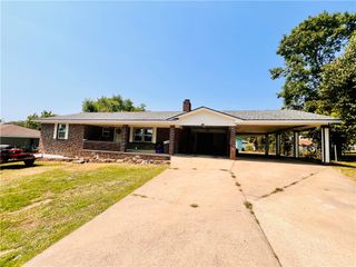1206 Spruce Avenue, Berryville, AR 72616