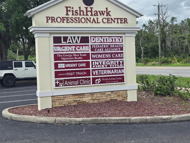 5476 LITHIA PINECREST ROAD, Lithia, FL 33547
