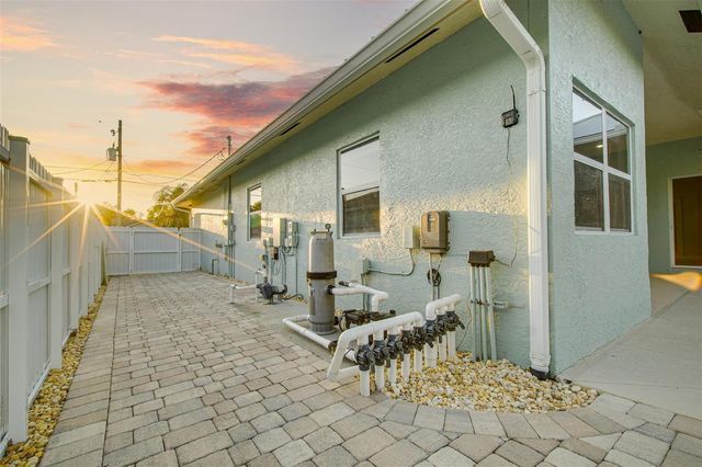 3073 SW Ann Arbor Road, Port St. Lucie, FL 34953