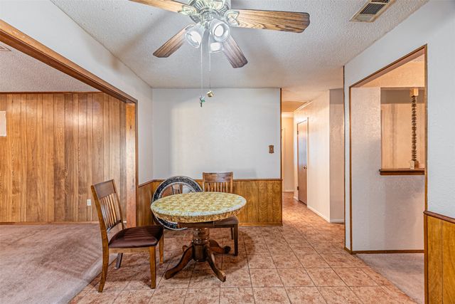 2211 Clover Park Drive, Arlington, TX 76013