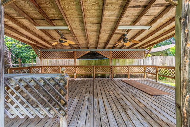 2211 Clover Park Drive, Arlington, TX 76013