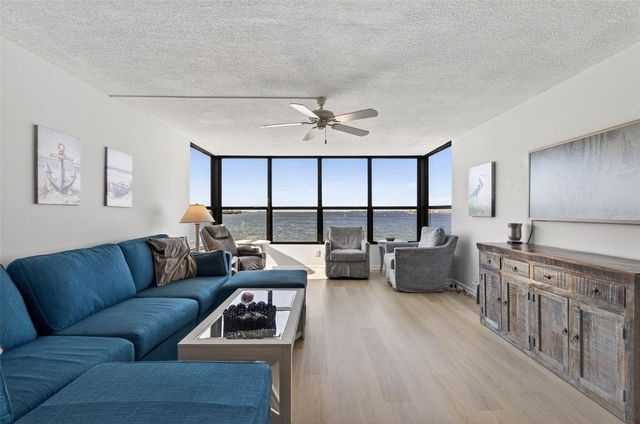 300 WOODETTE DRIVE 404B, Dunedin, FL 34698