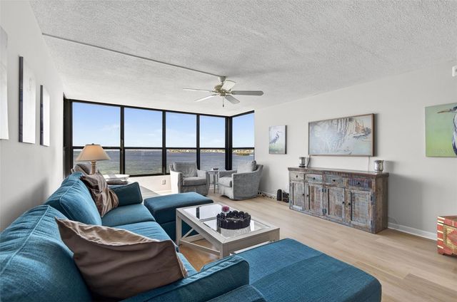 300 WOODETTE DRIVE 404B, Dunedin, FL 34698