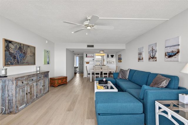 300 WOODETTE DRIVE 404B, Dunedin, FL 34698