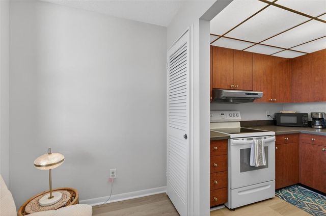 300 WOODETTE DRIVE 404B, Dunedin, FL 34698