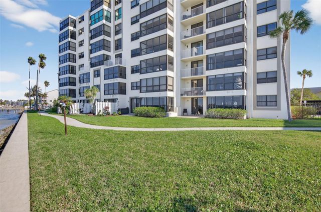 300 WOODETTE DRIVE 404B, Dunedin, FL 34698