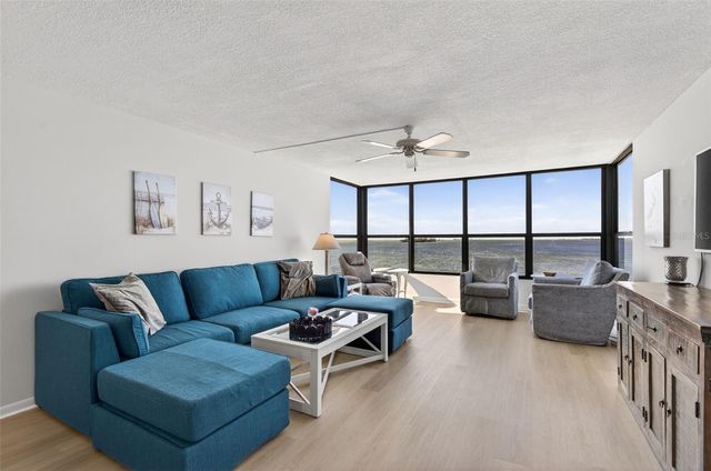 300 WOODETTE DRIVE 404B, Dunedin, FL 34698