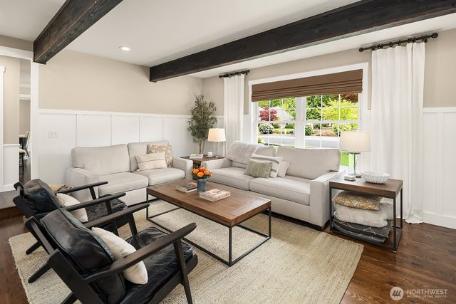 3819 204th Avenue NE, Sammamish, WA 98074