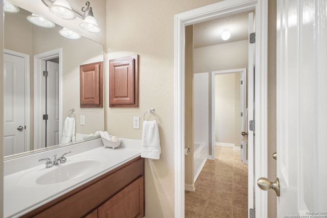 22319 Sierra Blanca, San Antonio, TX 78259