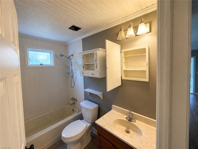 1808 Croyden RD, Norfolk, VA 23503