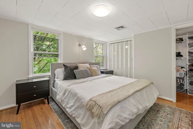 812 WADE AVE, Rockville, MD 20851