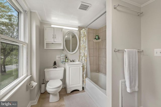 812 WADE AVE, Rockville, MD 20851