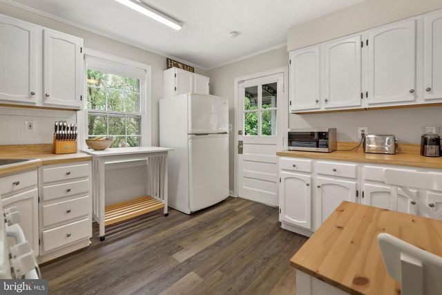 812 WADE AVE, Rockville, MD 20851