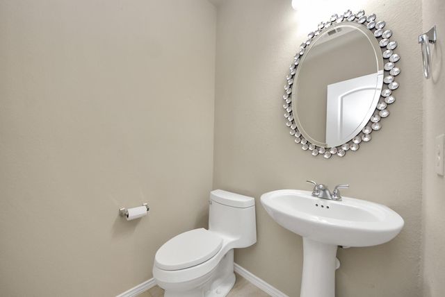 2714 Newport Lake Boulevard, Manvel, TX 77578