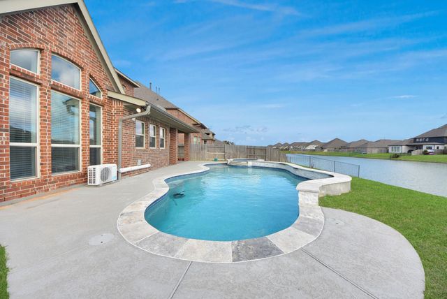 2714 Newport Lake Boulevard, Manvel, TX 77578