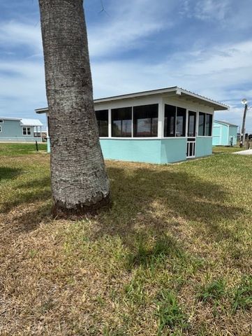 217 W Pompano, Rockport, TX 78382
