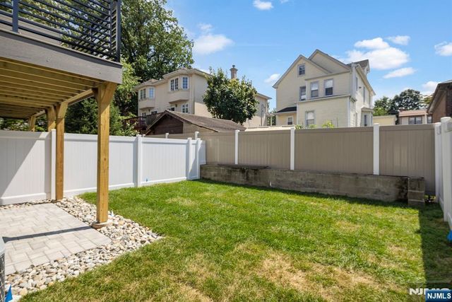 264 Grant Avenue, Cliffside Park, NJ 07010
