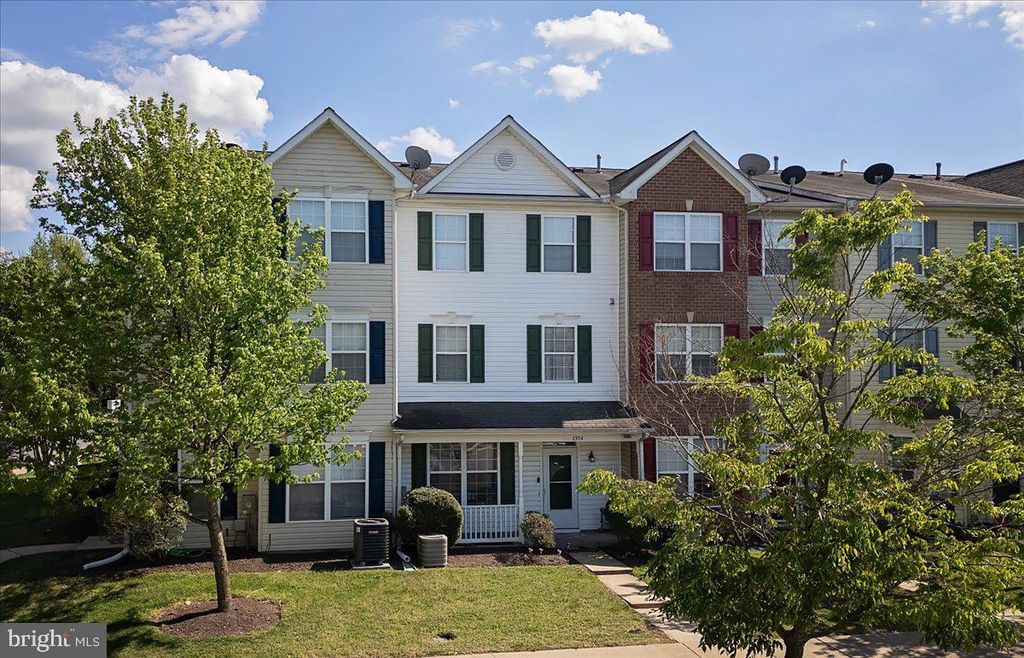 1304 BLUE HERON DR, Denton, MD 21629