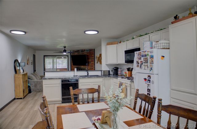 12360 E 13th Place, Tulsa, OK 74128