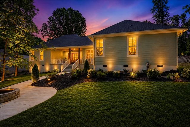119 Beacon Ridge Circle, Salem, SC 29676