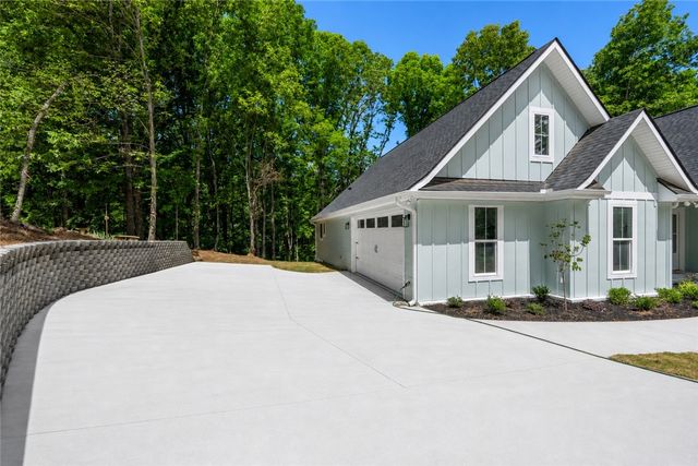 119 Beacon Ridge Circle, Salem, SC 29676