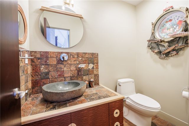 4331 Tichenor Point Drive, Canandaigua Town, NY 14424