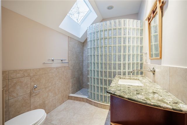 4331 Tichenor Point Drive, Canandaigua Town, NY 14424