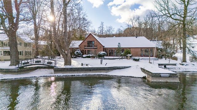 4331 Tichenor Point Drive, Canandaigua Town, NY 14424