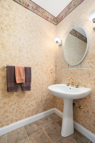 111 Dutton Road, Sudbury, MA 01776