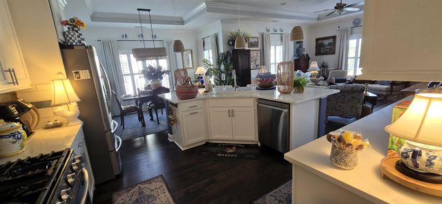 522 Harbour View Dr., Myrtle Beach, SC 29579