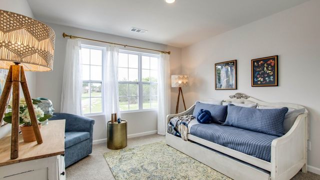 1110 Canyon Dr, Portland, TN 37148