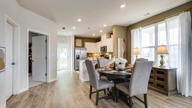 1110 Canyon Dr, Portland, TN 37148