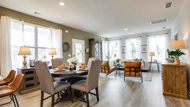 1110 Canyon Dr, Portland, TN 37148