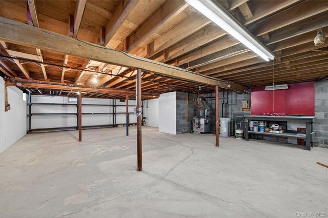 32 Amy Todt Drive, Monroe, NY 10950