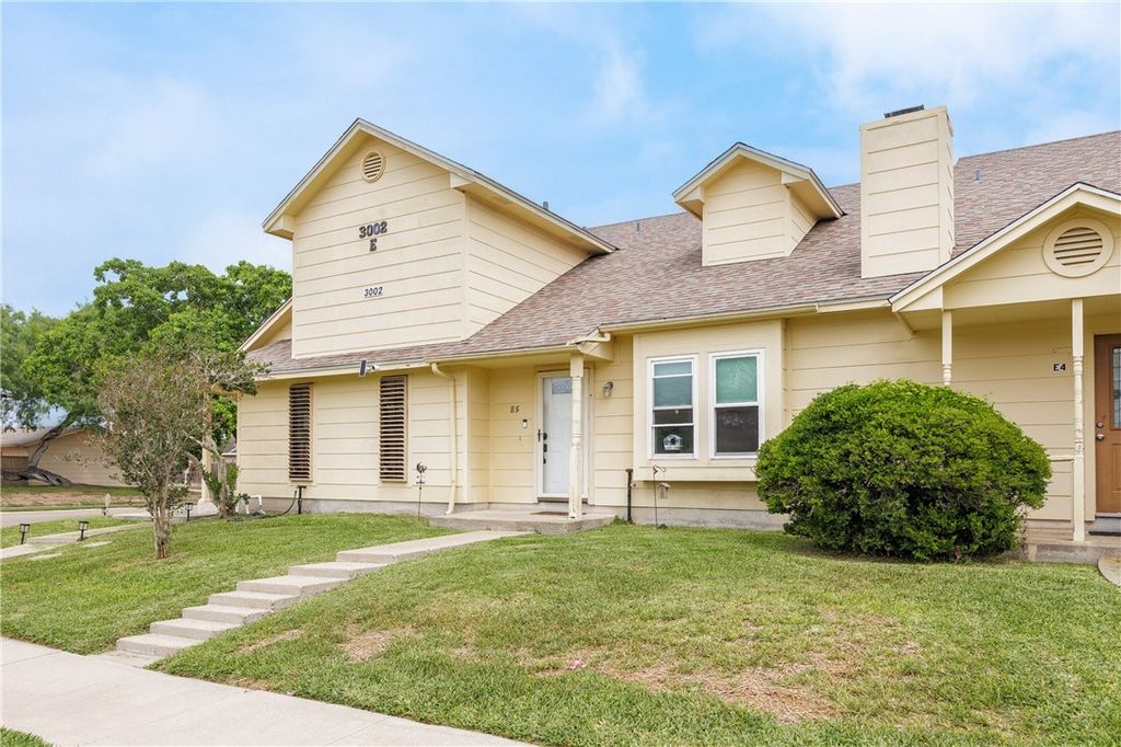 3002 Quail Springs E-5, Corpus Christi, TX 78414 — photo 2