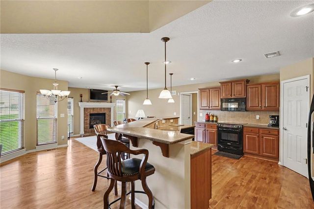 10900 Delavan Court, Kansas City, KS 66109