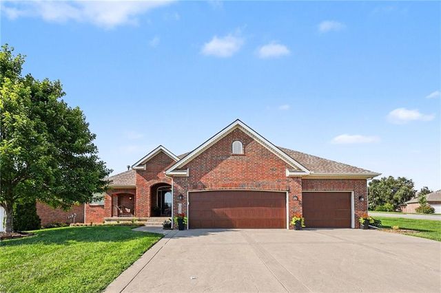 10900 Delavan Court, Kansas City, KS 66109