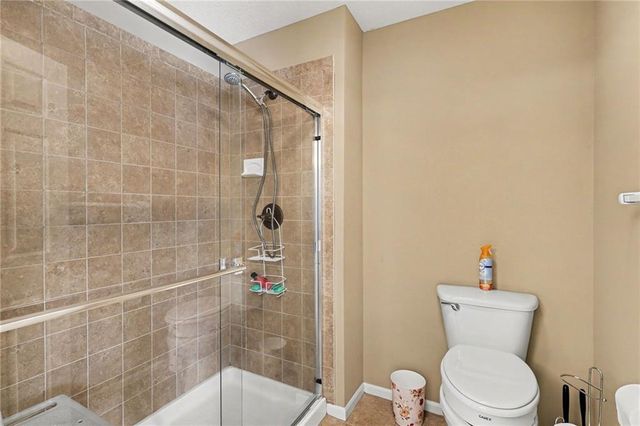 10900 Delavan Court, Kansas City, KS 66109