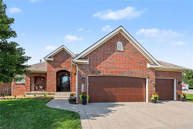 10900 Delavan Court, Kansas City, KS 66109