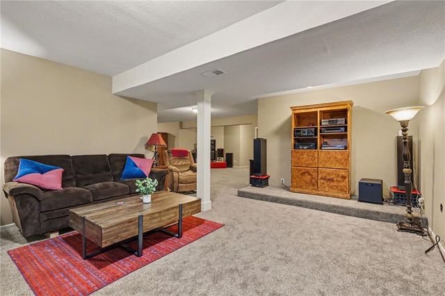 10900 Delavan Court, Kansas City, KS 66109