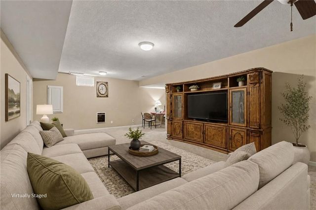 10900 Delavan Court, Kansas City, KS 66109