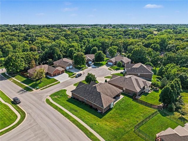 10900 Delavan Court, Kansas City, KS 66109