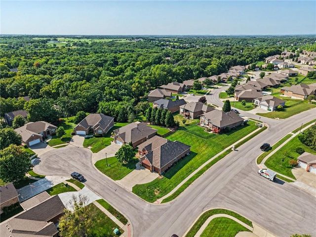 10900 Delavan Court, Kansas City, KS 66109