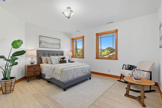 406 Madison Drive, San Jose, CA 95123