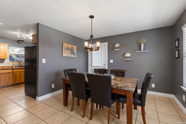 1535 Bonnyview Dr, Canyon Lake, TX 78133