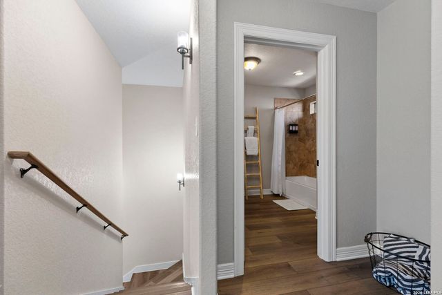 1535 Bonnyview Dr, Canyon Lake, TX 78133