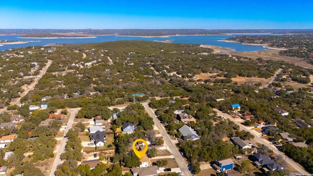 1535 Bonnyview Dr, Canyon Lake, TX 78133