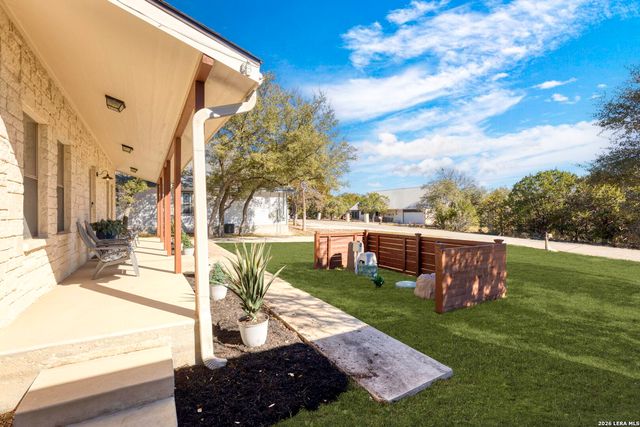 1535 Bonnyview Dr, Canyon Lake, TX 78133