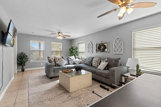 1535 Bonnyview Dr, Canyon Lake, TX 78133