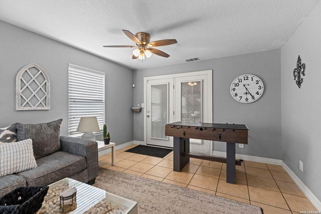 1535 Bonnyview Dr, Canyon Lake, TX 78133